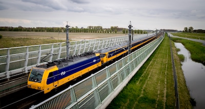 ‘Hogesnelheidslijn ten zuiden van Schiphol bijna drie maanden dicht voor renovatie’