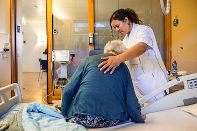 Werkdruk stijgt deze zomer door minder inzet zzp’ers: ‘Toegenomen werkdruk leeft al langer’