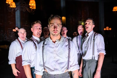 50.000 kilo zand en een mega omzet: hoe Soldaat van Oranje een ongekende cijfermachine werd