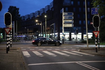 Grote stroomstoring in Den Haag na brand in Stedin-gebouw: 32.000 aansluitingen zonder stroom