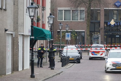 Vrouw die dreigde met bom in Utrechts politiebureau krijgt jaar cel, maar hoeft niet achter de trali