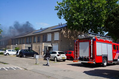 Buurt slaat alarm bij woningbrand in Oss en voorkomt erger: ‘We konden de buurjongen nog wakker make