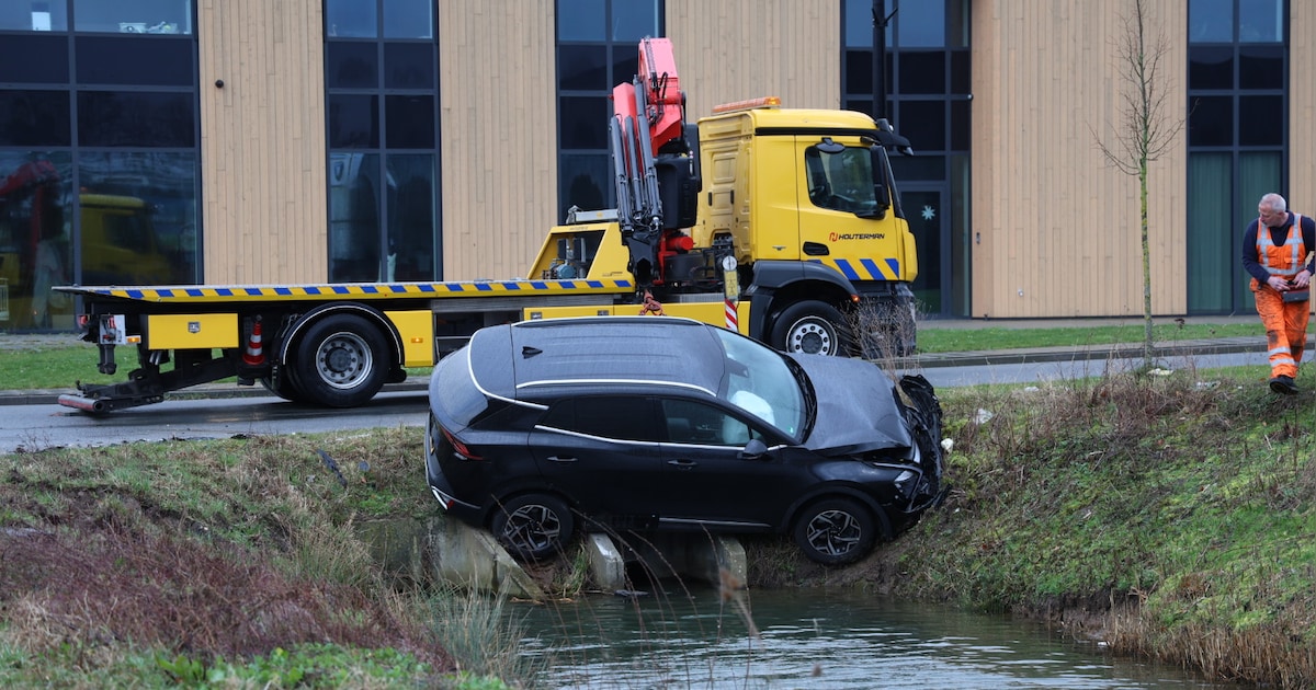 Vakantie dreigt in het water te vallen na botsing in Elst