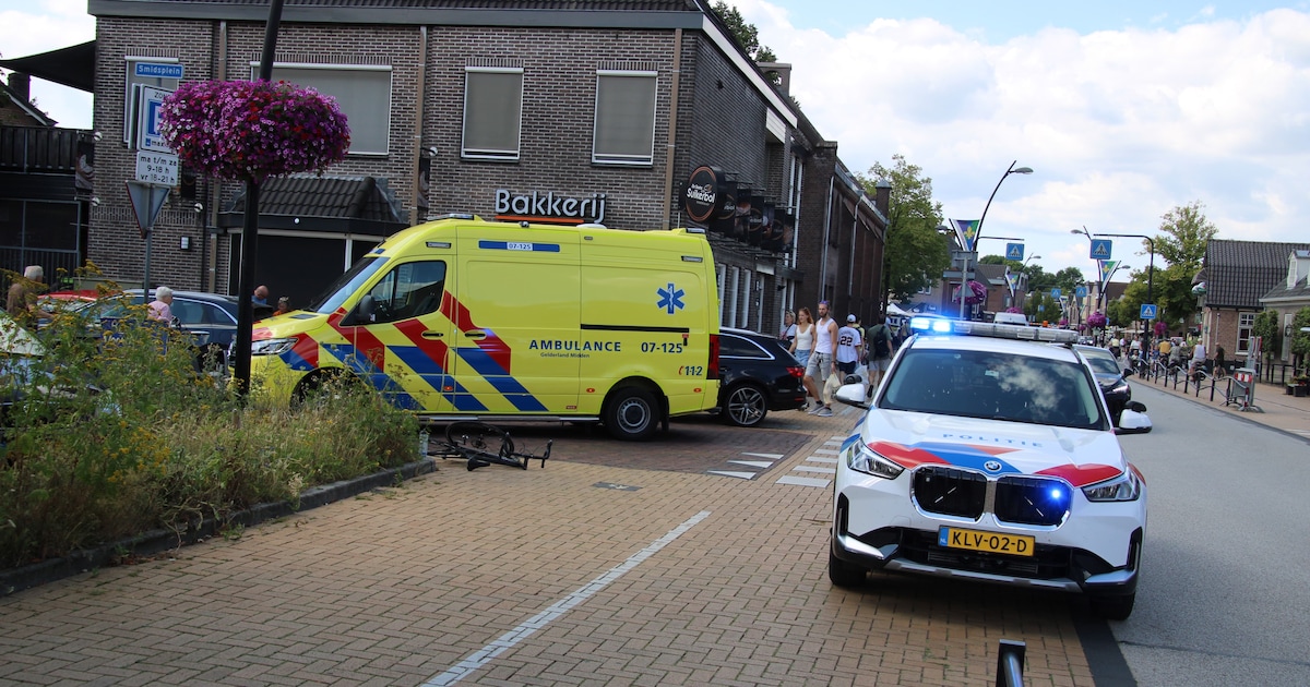 Wielrenner gewond na aanrijding met auto in Voorthuizen