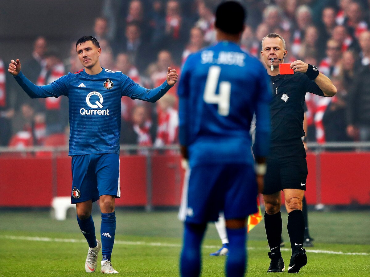 Snelheidsrecord en razendsnel rood in Klassieker: dit haalt Feyenoord ...