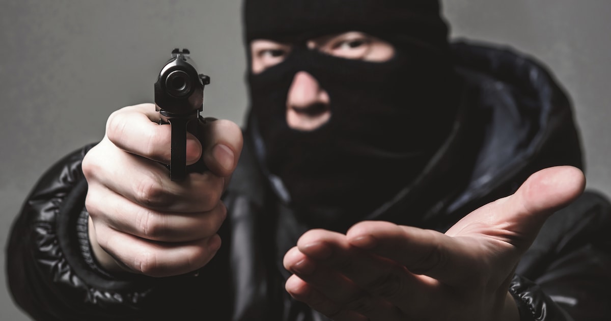 Gezin op zeer brute wijze overvallen: ‘Geld, anders knippen we de vingers van jullie kinderen af’ | 