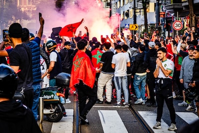 LIVE Overwinning Marokko | Feest op straat na winst Marokko, onrust en aanhoudingen in Rotterdam en Den Haag