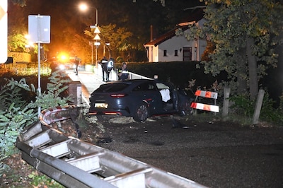 Politieauto rijdt 159 kilometer per uur op de Heumensebaan: hoe snel mag je eigenlijk bij spoed?