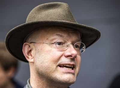 Donald Pols werd gechanteerd om verleden bij extreemrechtse beweging, Milieudefensie wist ervan