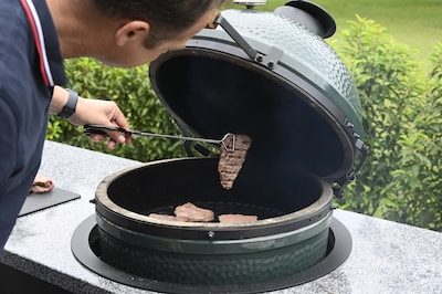 Waarom het wijsneuzerige nichtje en overheid zo ‘irritant’ zijn met hun vleesadviezen: ‘Bedreigend’