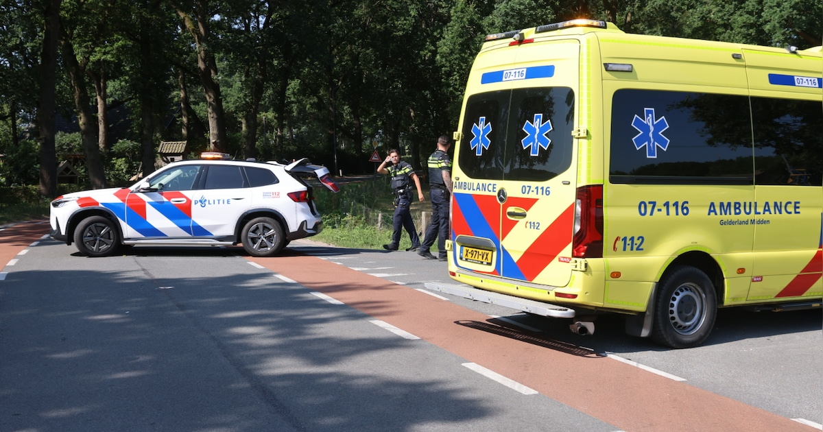 Motorrijder gewond na aanrijding op Hessenweg in Lunteren