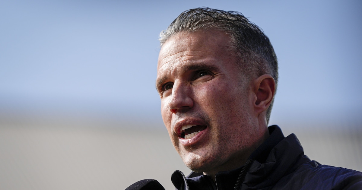 LIVE eredivisie | Feyenoord mist Hadj Moussa en Ahmedhodzic in Volendam: dit zijn de opstellingen