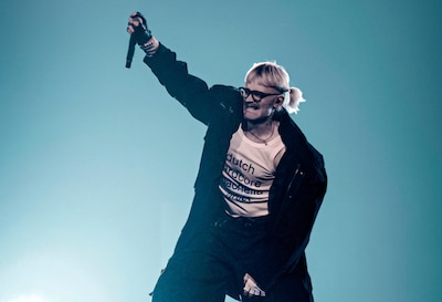 Snikkend schept Joost Klein ook in Ziggo Dome zijn unieke universum