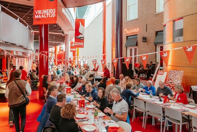 Lindenberg houdt diverse Vrijheidsmaaltijden in Nijmegen
