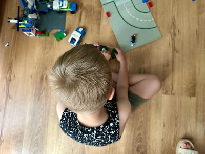 Luuk (5) is weer thuis na heftig ongeval, moeder Tesse schiet vol als hij erover vertelt: ‘Dit zegt hij voor het eerst’