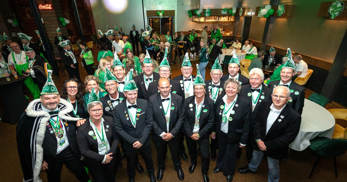Deurzetters Etten jubileren en 1425 euro voor Oude IJssel Huis Doetinchem