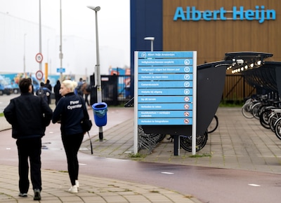 Onrust bij duizenden uitzendkrachten Albert Heijn: naar huis gestuurd en onzeker over salaris