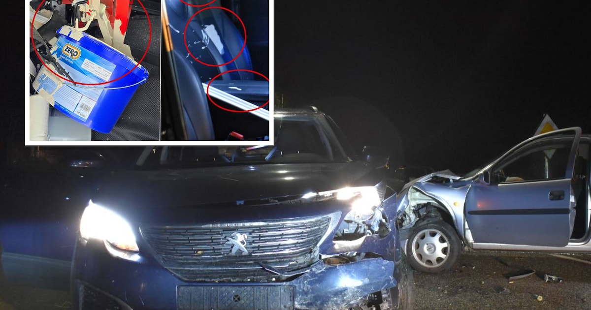 Jeroen gaat even verf halen om de muren bij te werken, dan komt die auto de hoek om scheuren