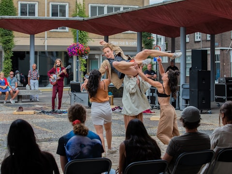 Een eerdere editie van het straatfestival op het Gele Rijdersplein. 