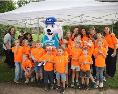 Boxmeer introduceert mascotte Boxy en parade van Opel-oldtimers in Cuijk