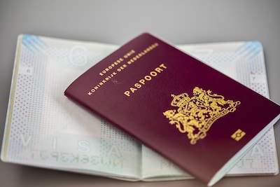 Kabinet wil paspoortfraude tegengaan en stelt verklaring omtrent gedrag verplicht voor gemeentemedewerkers