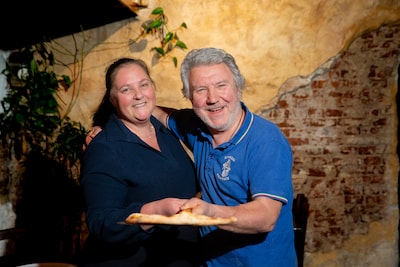 56 jaar werden er pizza’s gebakken, nu valt het doek voor bekend Nijmeegs restaurant: ‘We hebben hie