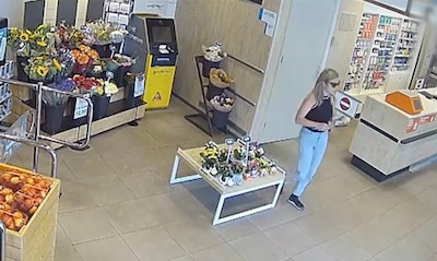 Vrouw pint 1380 euro met gestolen pinpas van 81-jarige