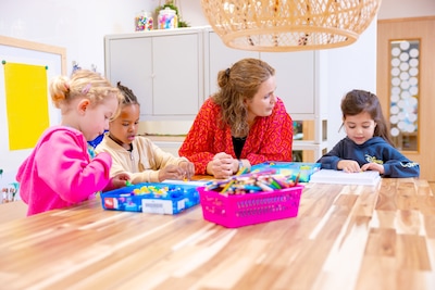 Onderwijsmarkt regio Arnhem brengt scholen en professionals samen