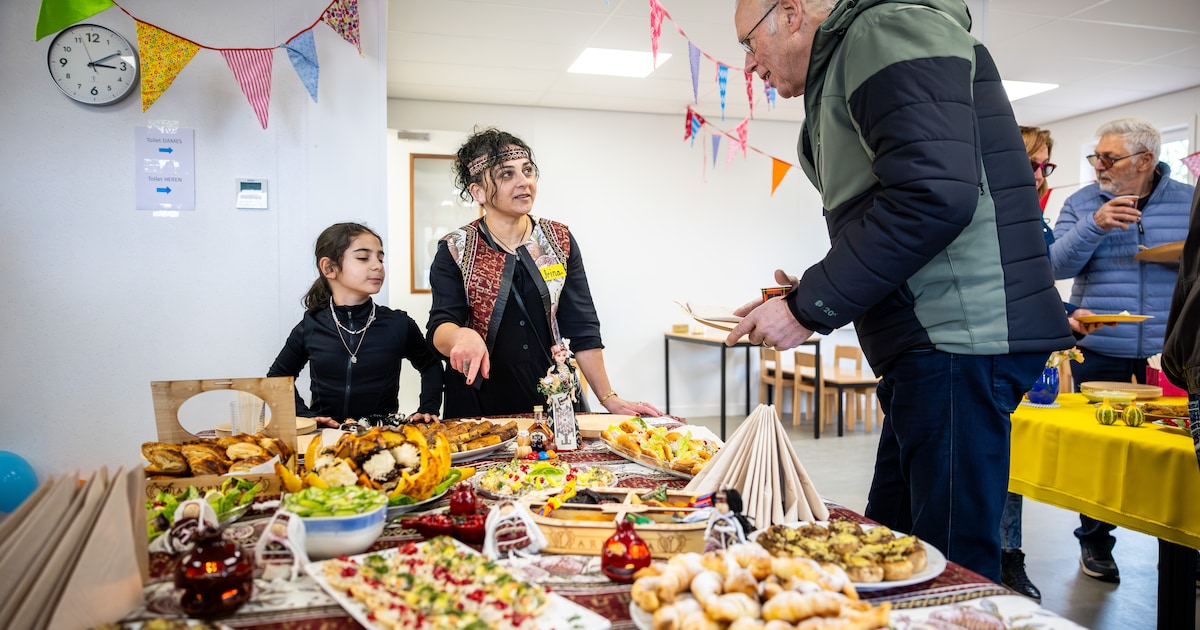 Van marinier tot buddy: zo pakken gemeenten angst voor azc’s aan zonder bewoners te criminaliseren