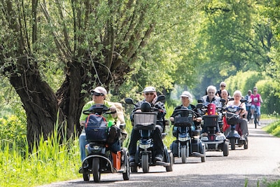 ScootmobielClub Veenendaal houdt toertocht door Veenendaal en omgeving