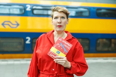 Nooit eerder gebeurd: Paulien Cornelisse vestigt postuum record met 7 boeken terug in bestsellerlijst