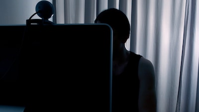 Jaarlijks bijna 3700 meldingen van kindermisbruik bij politie, vooral over grooming en naaktbeelden