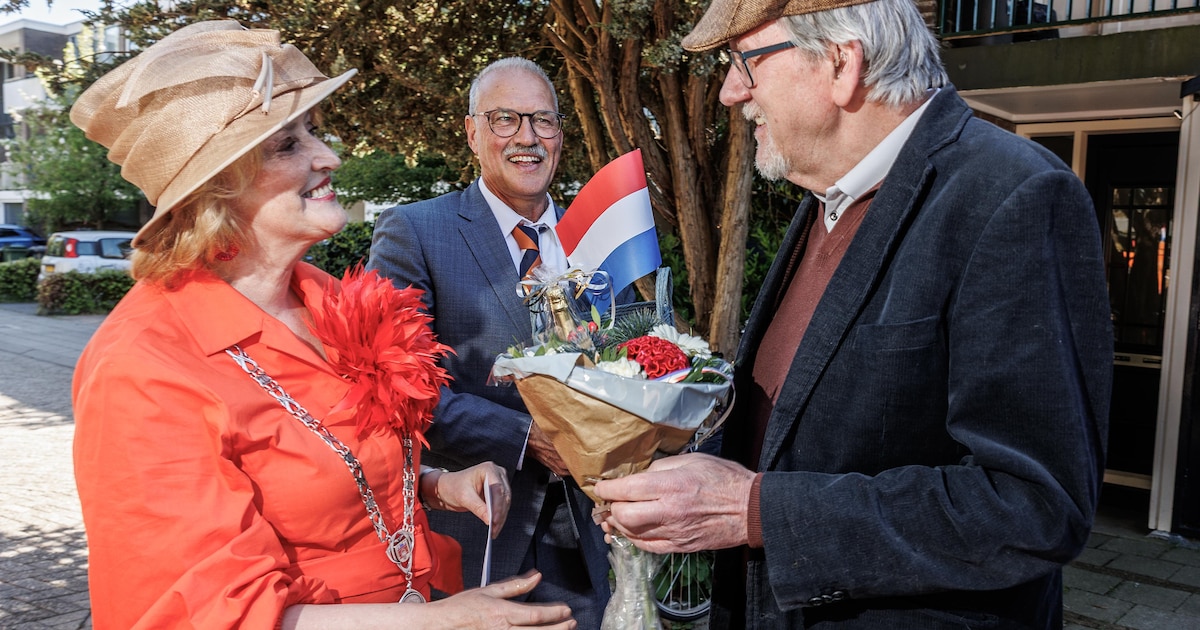Aubade op Koningsdag extra bijzonder voor dirigent Siebren: hij draagt die dag een lintje