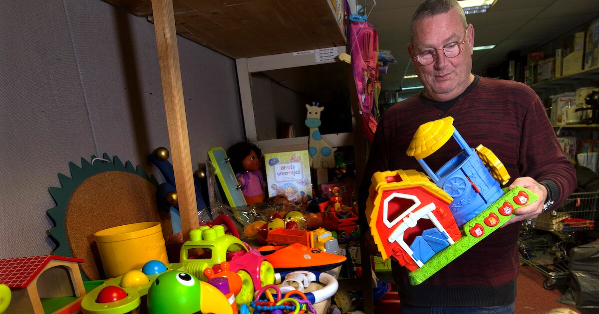 Kringloop Lichtenvoorde speelt voor sinterklaas met gratis speelgoed ...