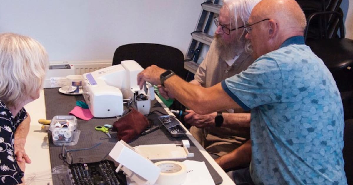 Repair Café Dieren opent deuren voor reparaties.