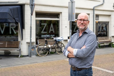Eric (51) nam vakantiedagen op om met de gordijnen dicht thuis te zitten: ‘Ik dacht dat ik gewoon lui was’