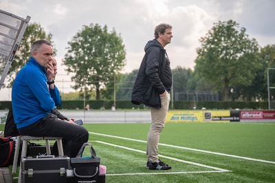 Van der Laan (JVC Cuijk) treedt club van 100 binnen, Van Leur zoekt juiste intelligentie