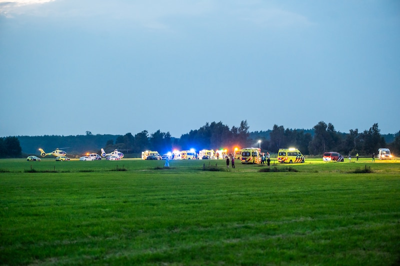 De hulpdiensten zijn massaal ter plaatse. 