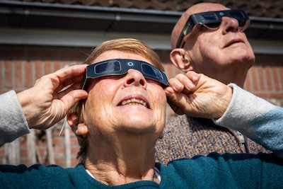 Grootste zonsverduistering sinds 1999 te zien, daarna pas weer in 2081 (!)