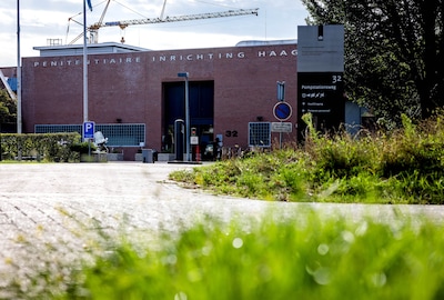 Hongerstakende activist overgeplaatst naar gevangenisziekenhuis: ‘Kleuter aan gewicht kwijt’