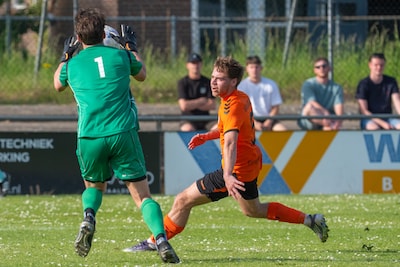 De Bataven verliest slotduel, maar gaat dankzij misstap van SC Bemmel toch de nacompetitie in