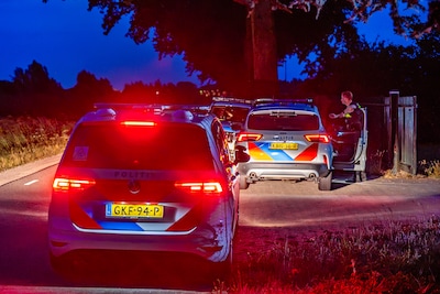 Vissers slaan alarm om inbraak bij pluimveebedrijf, enorme politiemacht treft een verrassing aan