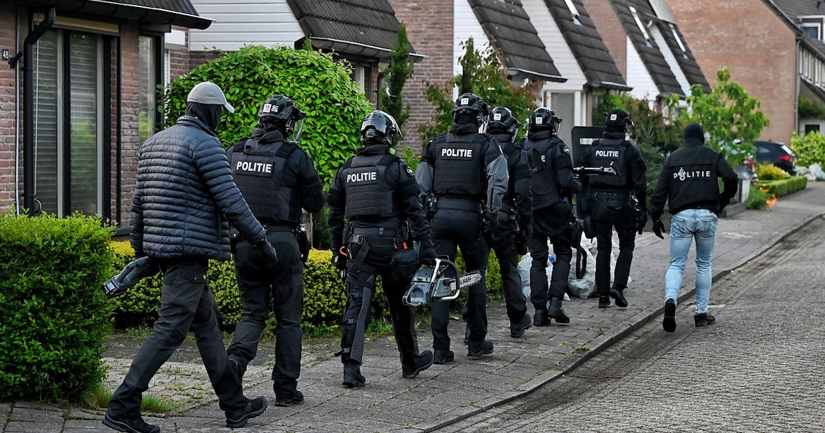 Grote politieactie in Tilburg en Oisterwijk: bijna tweehonderd agenten ingezet, negen verdachten aan