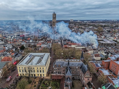 LIVE | Grote brand en meerdere explosies in binnenstad Utrecht, Calamiteitenhospitaal UMC geopend