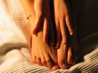 Vader wil niet dat vriendin (14) van zoon alleen naar huis fietst, maar onderweg zit hij zélf aan haar