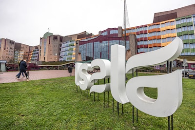 ‘Heil Hitler’ op site van ziekenhuis: bezoekers Isala zien urenlang opmerkelijke boodschap na hack