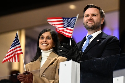 JD Vance en vrouw Usha verwelkomen vierde kind: zoontje Alec Neel