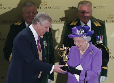 Sunday Times: Britse politie onderzoekt wangedrag Andrew bij beroemde paardenraces Royal Ascot