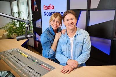 Radiodebuut voor Estelle Cruijff: samen met Johnny de Mol nieuwe show op Radio Noordzee