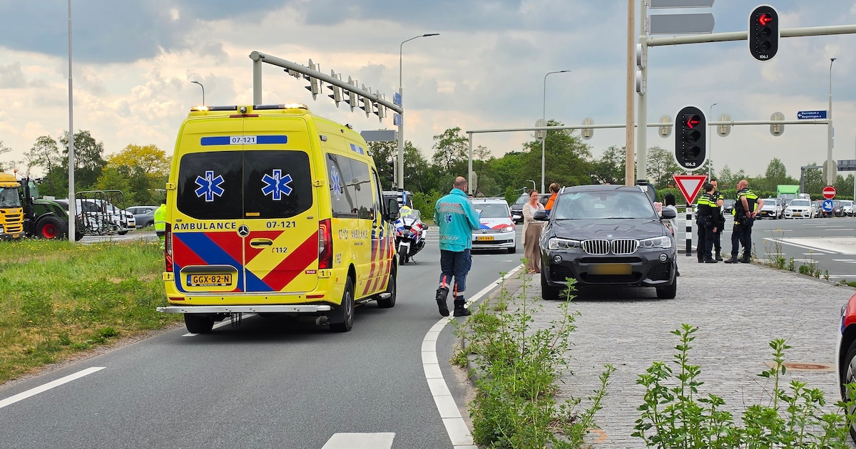 Fietser gewond na botsing met auto in Bennekom